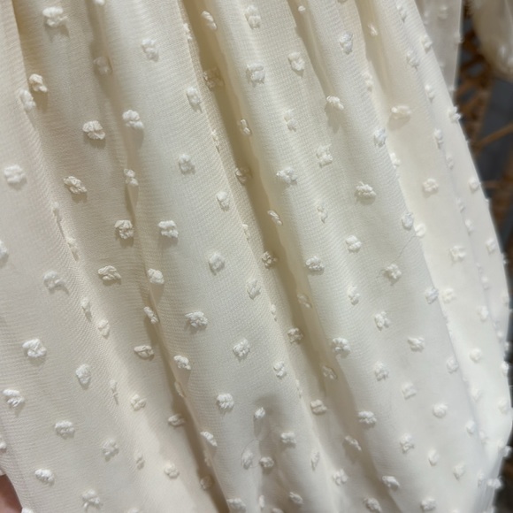 BNWT cream midi dress. Size large. - Picture 3 of 4